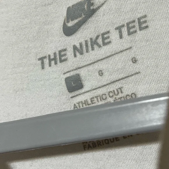 Nike Short Sleeve Athletic Cut Graphic Tee, Size L Athleisure Casual Streetwear - Picture 3 of 4